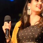 Harika Narayan Instagram - Melbourne🖤🎤✨️🎶 . . . Thank you for this outfit @varahi_artstudio 🖤 . . #performance #concert #melbourne #australia Melbourne, Victoria, Australia