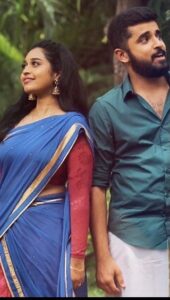 Haripriya Instagram - Onnavitta yaarum yenakilla cover by @ahmedmeeranoffl and myself ! Link in bio 👆🏻 https://youtu.be/y3b2NYEFfYA Ps: it was fun shooting this , i get to act and dance a bitt 🙈😂 Video by @aashik_hameed Mix and master by @aloysious_ajay Choreo by @cheesegirl09 and @aarsh_jey #onnavittayaarumyenakila #music #dimman #haripriya #ahmedmeeranoffl #samantha #shivakarthikeyan