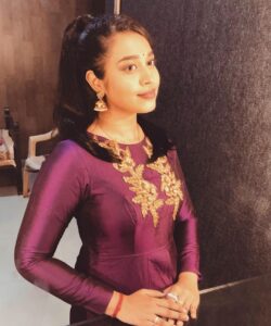 Haripriya Instagram - 💜✨💫 Ponytail is back