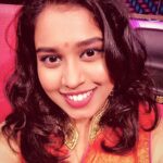 Haripriya Instagram - Celebrations !! ✨🌺 watch me perform at 6:30pm @vijaytelevision #twoteam