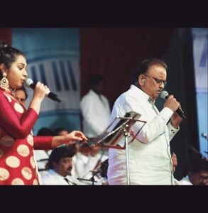 Haripriya Instagram - Still Not able to digest this ! I’m heartbroken and devastated . Rest in peace legend 🌹 i’m blessed and gifted to share stage with you . ❤️