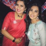Haripriya Instagram - @priyankapdeshpande love you pretty sistaaaaa😭❤️ #supersinger7 #haripriyasinger