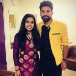 Haripriya Instagram - Had a great show with @karthikmusicexp and his amzing band in london !! I’m so inspired and motivated ❤️ @navneethsundarofficial @nikhilramtp @mountaditya @vikramrozariopercussion @supervijay_ #vikram #keithpeters #jio #haripriyasinger