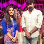Haripriya Instagram - @actorvijaysethupathi in super singer 😄🤟🏻🤟🏻🤟🏻🤟🏻🤟🏻 #vijaysethupathy #96