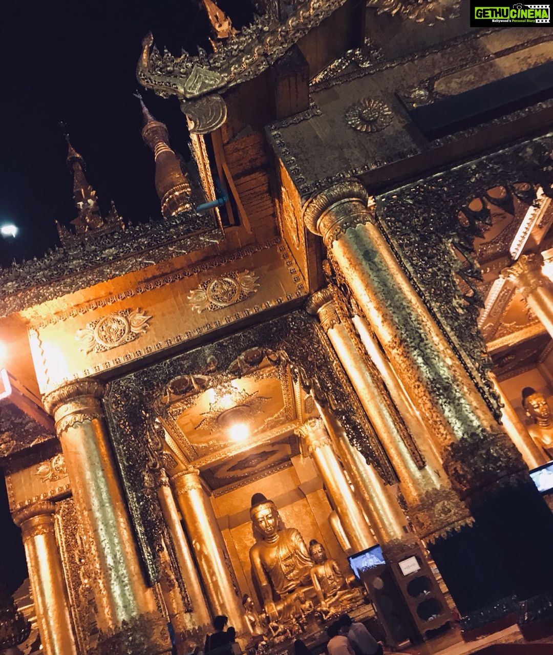 Haripriya Instagram - Visiting the most beautiful buddha temple in myanmar burma. Very peaceful ๐๐งก #goldentemple #myanmar #burma #shwedagonpagoda #lordbuddha #peace #music Shwedagon Pagoda Yangoon Myanmar