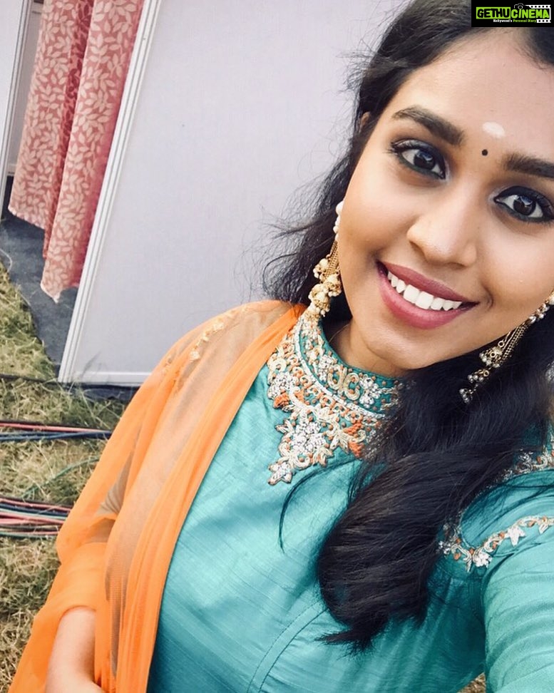 Haripriya Instagram - Happy tamil new year’s day everyone!!! Vaazhthukkal :D