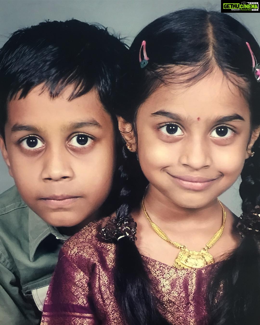 Haripriya Instagram - Happy birthday Brother !@this_is_ksv #siblinggoals ps: candy inside my mouth 🍬