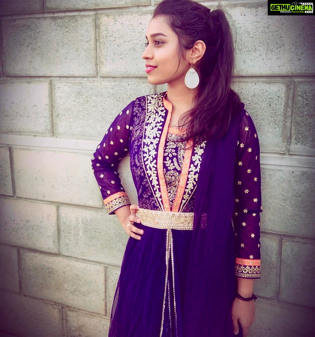 Haripriya Instagram - ✨When you've reached a certain point in your life there are some people out there waiting to see you fall . Rather than let gravity take you down , sometimes you have to take matters into your own hands and FLY HIGH. ✨🌟 #blessed #quote
