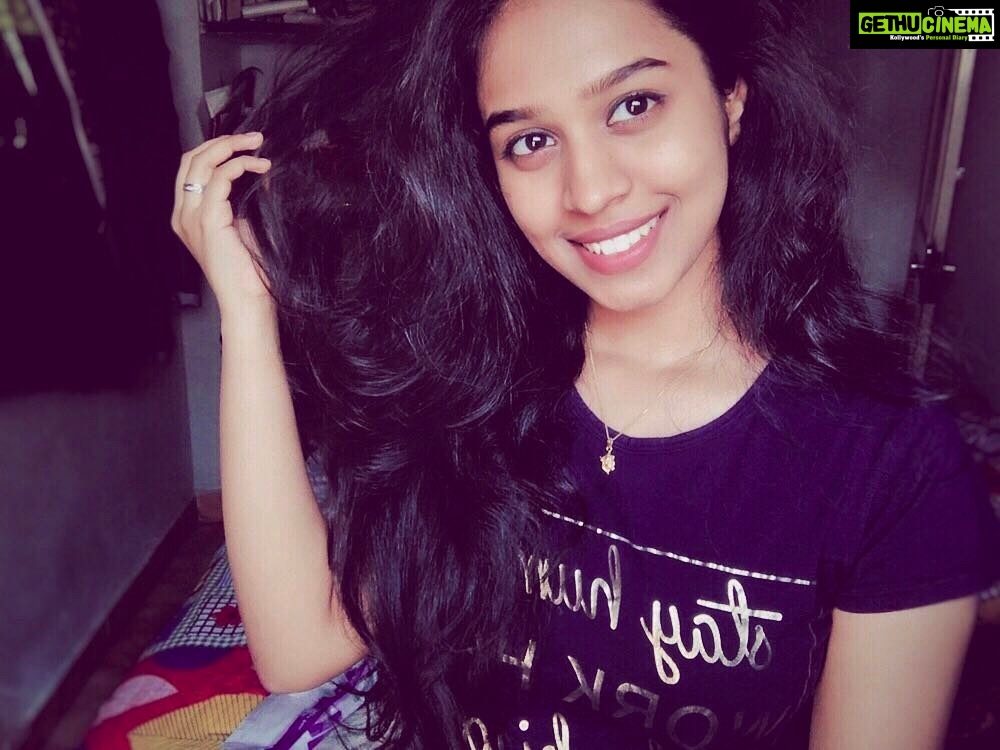 Haripriya Instagram - Thank you so much everyone for showering lots of support .💐 #music #blessed #bestpeople