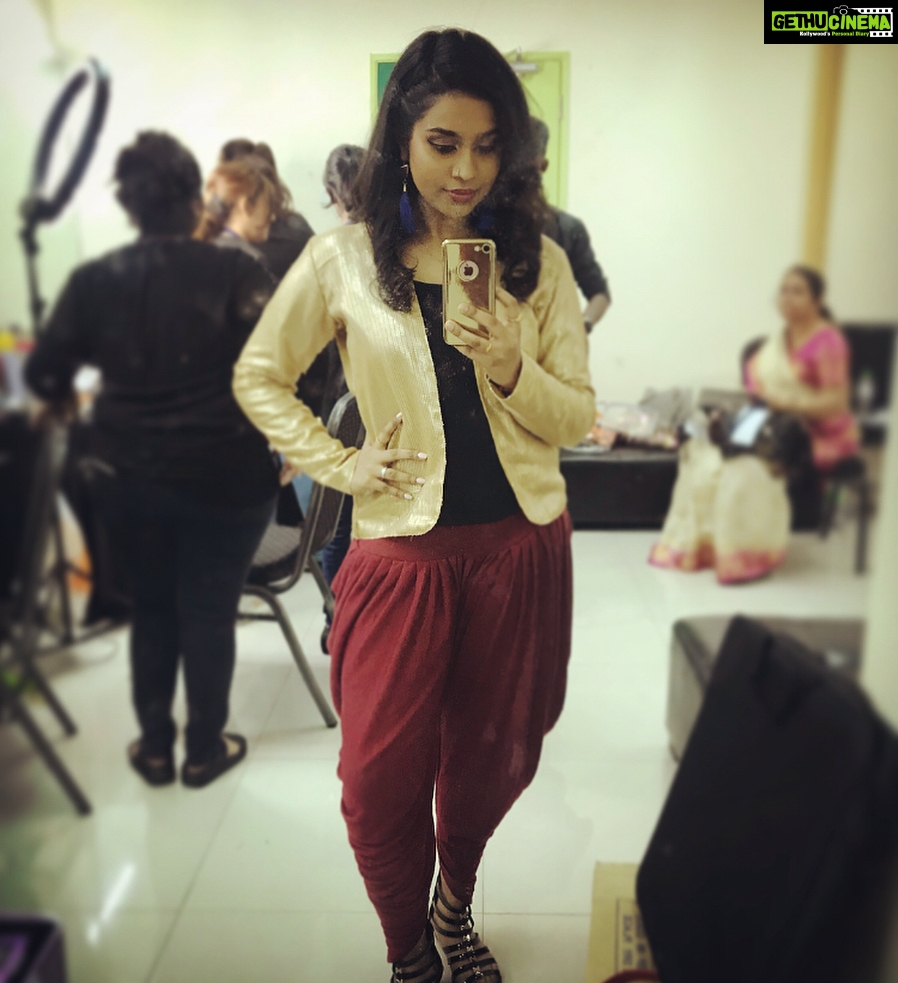 Haripriya Instagram - Ready for the show ! Thank you @perry_vincent for the beautiful costume ❤️ Kuala Lumpur, Malaysia