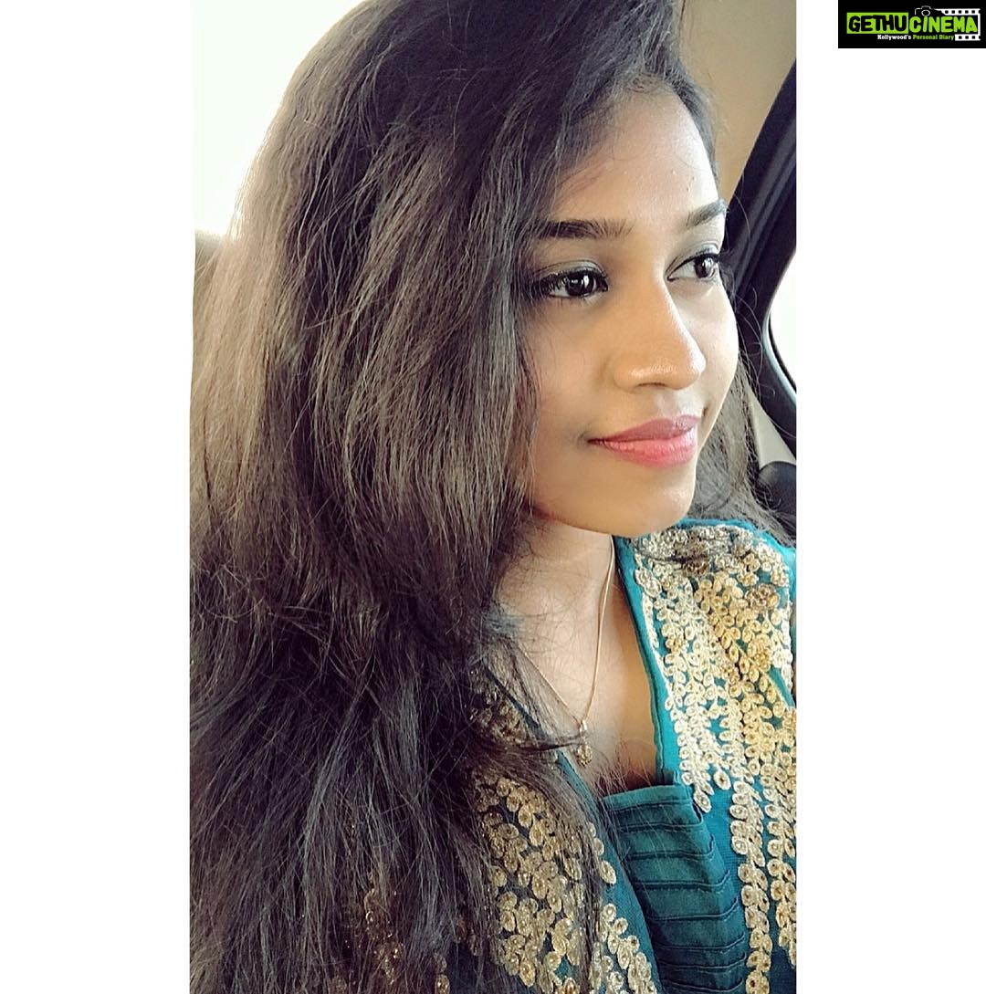 Haripriya Instagram - My lovely 20k people , thank you so much for your love ,support and blessings! Keep supporting . 💗 :) #lovemusic #musiclovers