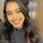 Haripriya Instagram - From the sets of @starmaa supersinger 🤍✨ @kschithra @itsme_anasuya @beinrare @vedalahemachandra @singer_mano . . . #starmaa #supersinger #haripriya #kschithra #anasuya #sudheer #hemachandra #reninareddy #mano