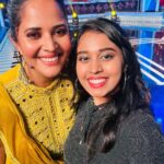 Haripriya Instagram - From the sets of @starmaa supersinger 🤍✨ @kschithra @itsme_anasuya @beinrare @vedalahemachandra @singer_mano . . . #starmaa #supersinger #haripriya #kschithra #anasuya #sudheer #hemachandra #reninareddy #mano
