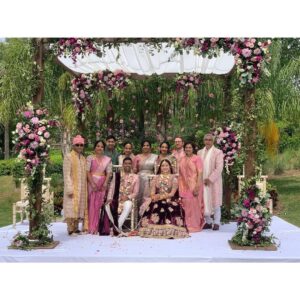 Manisha Eerabathini Instagram - 🙈I thought this day would never come but my brother’s wedding vlog is finally coming out on Sunday on my Youtube channel! Go subscribe to watch it first 💃🏻 In the meantime, enjoy this wedding photo dump 📷 
First photo: @castaldostudio_weddings 
My saree: @brandmandir 
Vaddanam: @ganeshcollections09 
Necklace: @mokshajewellery 

Styled by @mr.i.sh #Telugu #Gujarati #Throwback