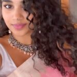 Manisha Eerabathini Instagram - When your curls decide to actually work for once 💁🏻‍♀️🍜 Jewelry: @ganeshcollections09 #reelitfeelit #reels #curlyhair