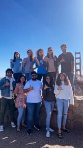 Manisha Eerabathini Instagram - Thaar Maar in San Francisco 🌉 with @musicthaman sir #AlaAmerikkapuramulo #USConcertTour @hamsinientertainment @music.srikrishna @ramyabehara @harika_narayan @sruthiranjani @srisoumyav @prudhvichandrap @rj_ravali