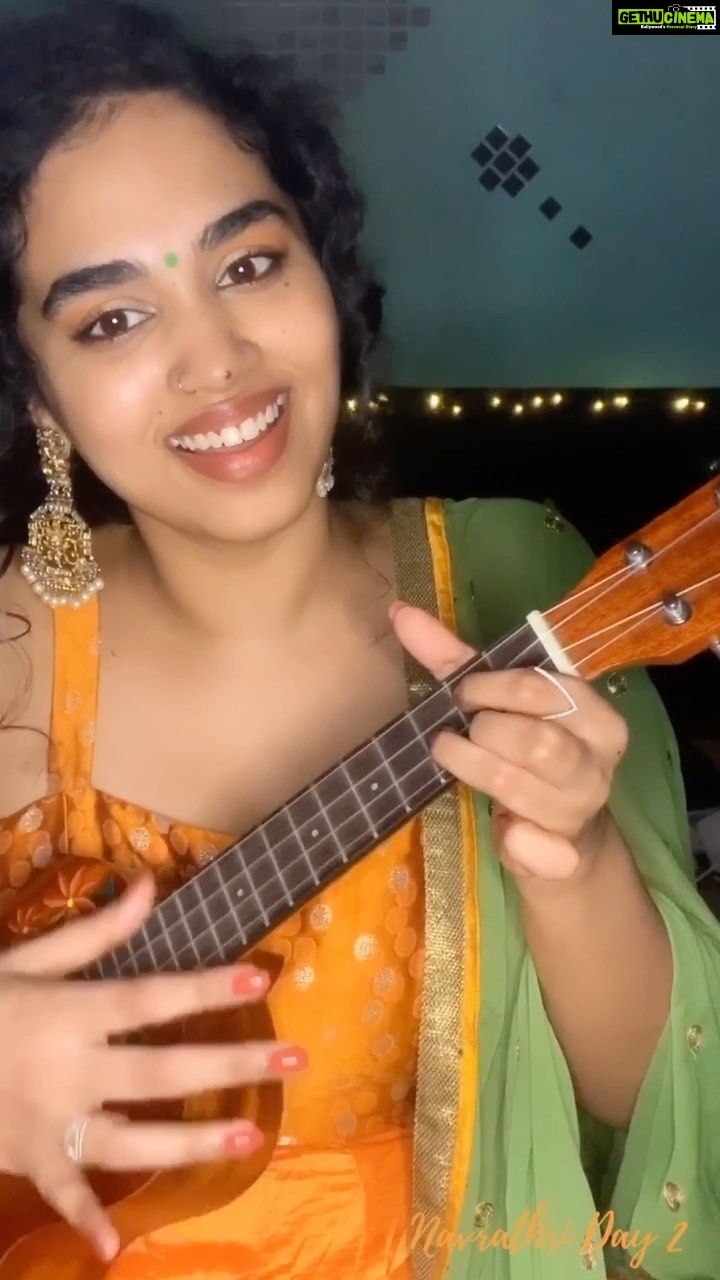 Manisha Eerabathini Instagram - #Navrathri Day 2 🧡 - Hey, don’t make fun of me for choosing to sing this song on orange day.. 🙊 #NavrathriSeries #ChilipigaChoosthavala