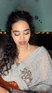 Manisha Eerabathini Instagram - Growing up in the US, Navrathri time meant loads and loads of classical dance performances! We used to look forward to performing on an evening of the 9 days at the local temple stage. Check my stories for a pic of young Manisha dancing on that stage 🤓 This song is obviously a classic but also my best friend Ramya and I loved it because it had her name in it... 🙊😂 #NavrathriSeries #Day1 #AigiriNandini