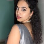 Manisha Eerabathini Instagram - Here’s the first look of #Navrathri! The color is gray 🤍 I took the top & skirt of a lehenga that I had gotten stitched and paired it with a chunni of some unused fabric 🤷🏻‍♀️ #MixNMatch #NavrathriSeries Tag me in your stories if you dress up 🥰 Necklace by @yuvi_collections