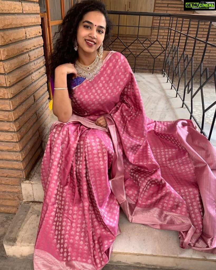 Singer Manisha Eerabathini HD Instagram Photos and Wallpapers November ...