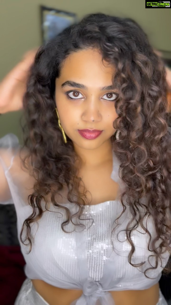 Manisha Eerabathini Instagram - *wait till the end* This may or may not be based on a true story 🤷🏻♀️ Happy NYE 🎉 Might delete this later lol Hyderabad