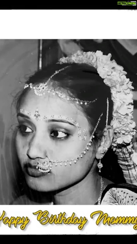 Manisha Eerabathini Instagram - On the occasion of Mother’s Day, I’m uploading this on IGTV. I miss annoying my mommy for no reason hehe ❤️ #HappyMothersDay Also on YouTube & extended version on audio platforms Music/Mix: @pavan_annapragada Video/Edit: @_vinodvincent