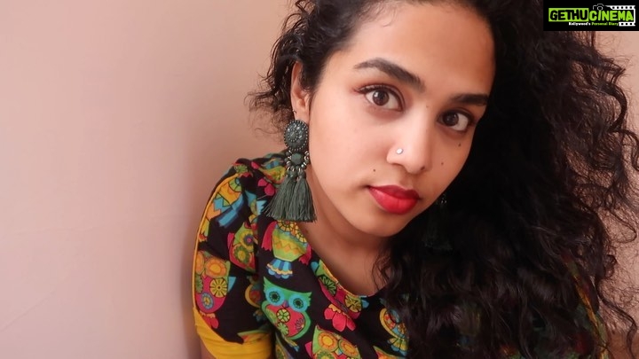 Manisha Eerabathini Instagram - Getting ready is one of the things helping me maintain some normalcy during this lockdown. It makes me feel a bit more motivated and a bit more productive. I also enjoy the process of putting on makeup. What are you guys doing in order to maintain your daily schedule? 1. @benefitindia precisely gimme brow in 6 (I actually ran out so I just used the spoolie & lightly used the eyeliner) 2. @maybelline age rewind concealer in medium 3. @maccosmeticsindia Ruby Woo lipstick 4. @burtsbees blush 5. @maybelline maybelline master precise liner 6. @maybelline maybelline Gigi hadid mascara Sometimes I just stop after brows & a lip but today I felt like doing more. Music by yours truly πΆππ»