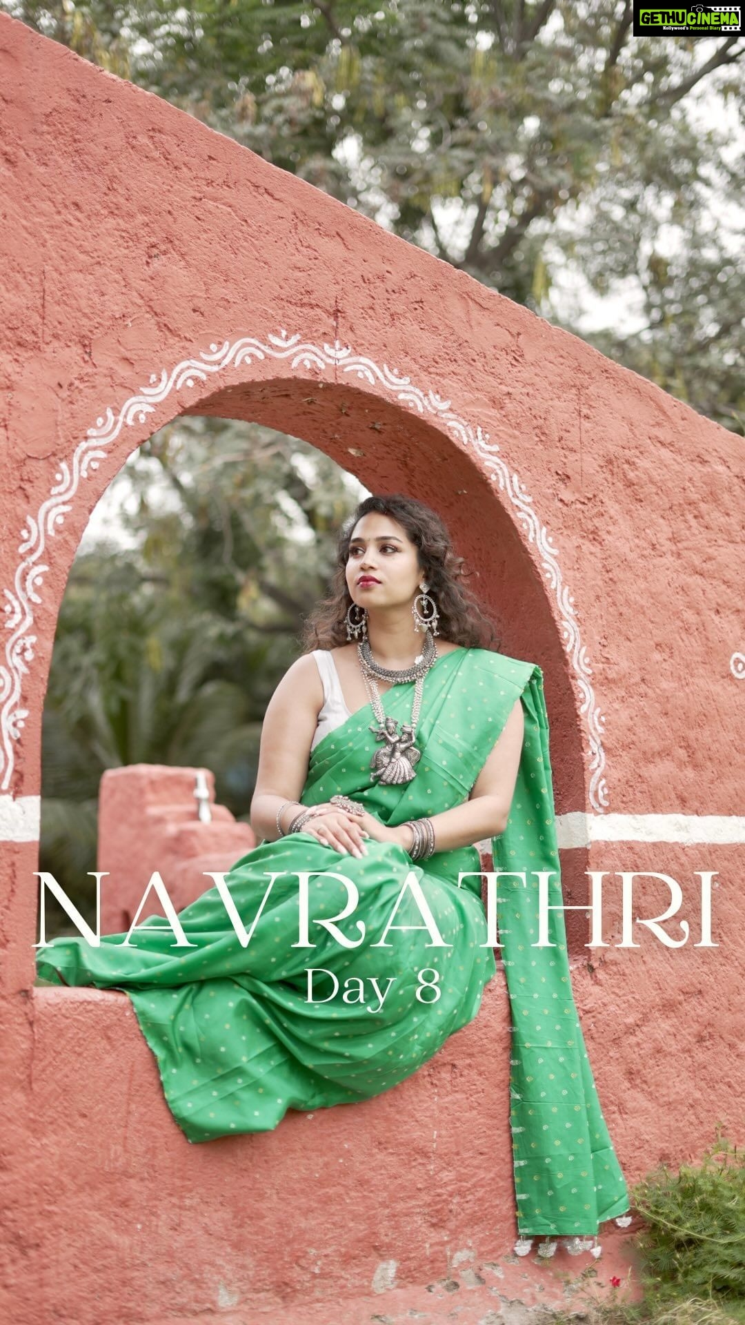 Manisha Eerabathini Instagram - Navrathri Day 8 - Kumkumala 💚 Comment below if you hear the little surprise I threw in the audio 🙊🥰 A reel, a song, a color a day 🙏🏻 🎨 #NavrathriSeries2022 Shot by: @chandu_krrish @actor_aahvan Edited by: @manisha.eerabathini Location: @thefotogarage Music Production & Mix: @jagsonbass Styled by: @styleupwithvarsha Jewelry: @petalsbyswathi Haram: @yuvi_collections Nails: @nail_stories_hyderabad #navrathri #navrathri2022 #bathukamma #colorsofnavrathri The Foto Garage