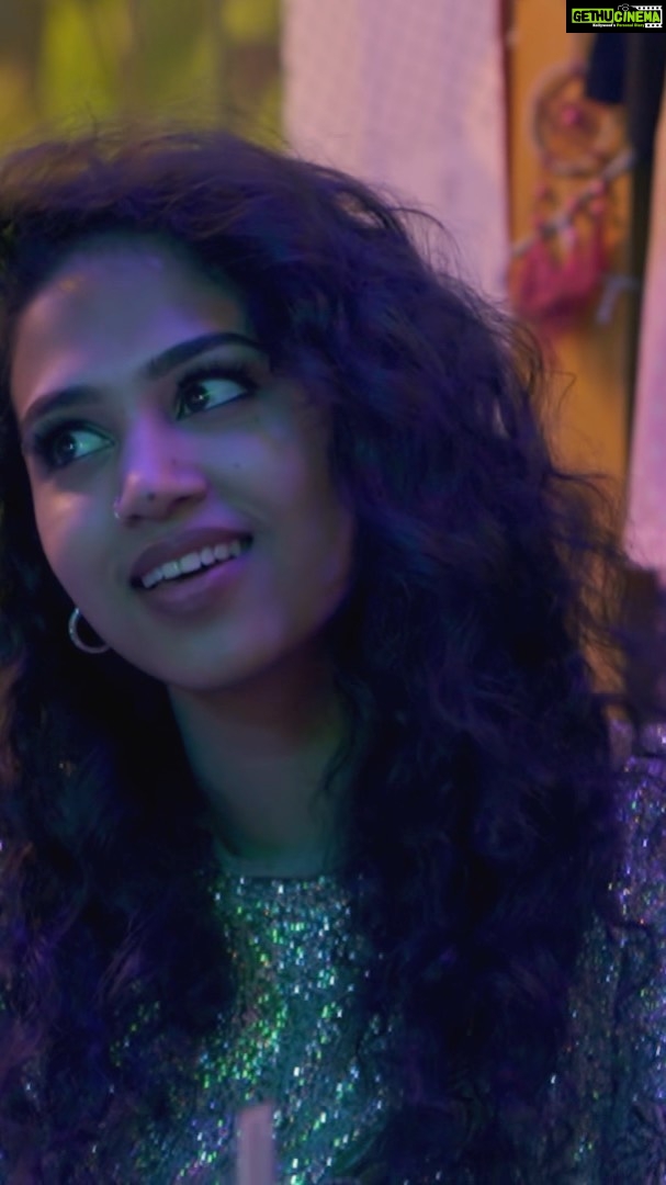 Manisha Eerabathini Instagram - Thought of this when Hoyna released but took a while to execute - hope you like it! Full YouTube link in bio βπ» Mix: @vedalahemachandra Shot: @_vinodvincent Edited/DI: @krishna_ganala Location: @84anjunashack