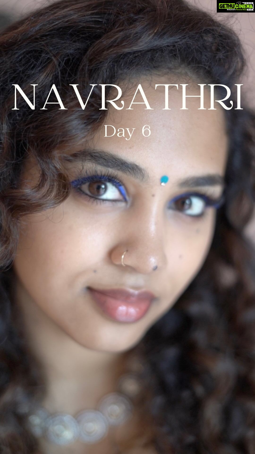 Manisha Eerabathini Instagram - Navrathri Day 6 - Ye Chilipi π€ This entire album is just π₯° A reel, a song, a color a day ππ» π¨ #NavrathriSeries2022 Shot by: @_anupphotography Edited by: @manisha.eerabathini Location: @thefunnelhillcreamery Music Production: @niteesh.mp3 Mix: @jagsonbass Styled by: @styleupwithvarsha Jewelry: @petalsbyswathi Lehenga: @swathiveldandiofficial #navrathri #navrathri2022 #bathukamma #colorsofnavrathri The Funnel Hill Creamery