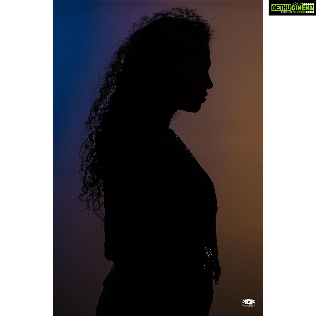 Manisha Eerabathini Instagram - 🌓 silhouettes 👉🏻 swipe to see how this was taken & some BTS 📸: @kamalkiranphotography @kamalkirang Kamal Kiran Photography