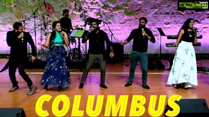 Manisha Eerabathini Instagram - This trip with the incredible Keeravani sir has been unforgettable thus far. With 10 days left, we will be performing at my hometown this Sunday - something that means a lot to me 💕 Video by @prudhvichandrap San Jose, California