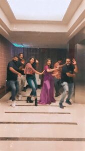 Manisha Eerabathini Instagram - Wait for the ending 🚨❤️
Day 2 of 15 days of 15 seconds 💃🏻 #MaMaMahesha @rj_ravali 
@saketh_komanduri @prudhvichandrap @sandilya_pisapati @vidhyasagarnagavelli

Cape: @aindhribymahitha 
Styled by: @poojakaranam
