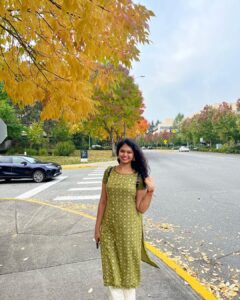 Ramya Behara Instagram - One with the nature ❤️🍁

#fall #seattle #nature