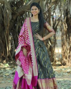 Ramya Behara Instagram - Heartfelt thanks to everyone who took time and wished me on my birthday ❤ 
Every single wish was special to me!
Lot's of Love 😇

Outfit- @varahi_artstudio