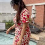 Rethika Srinivas Instagram – Beat the heat !! 
#rethikasrinivas #rethika #swimming #swimmingpool #summer #beattheheat #joy #positivevibes