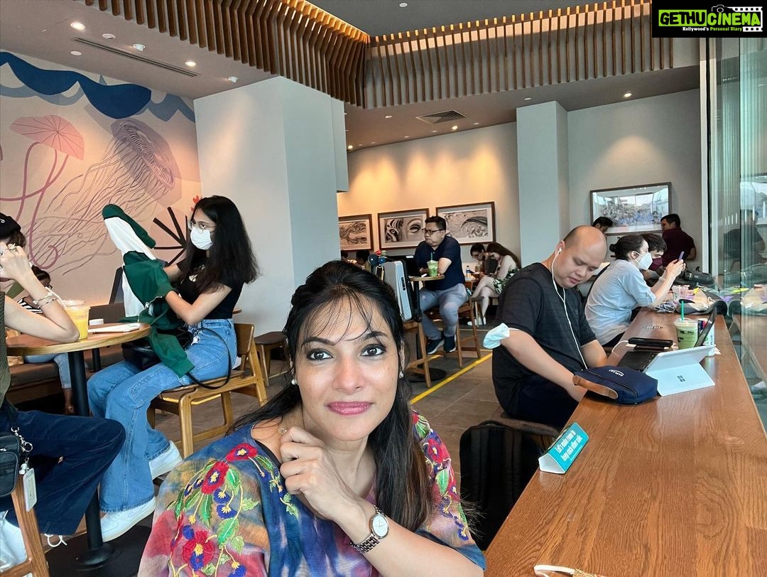 Rethika Srinivas Instagram - Coffee time !!#rethikasrinivas #coffee #cofeetime #beauty #travel