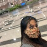 Rethika Srinivas Instagram - Travel time ! #rethikasrinivas #travel #travelphotography #airport #singapore #beauty