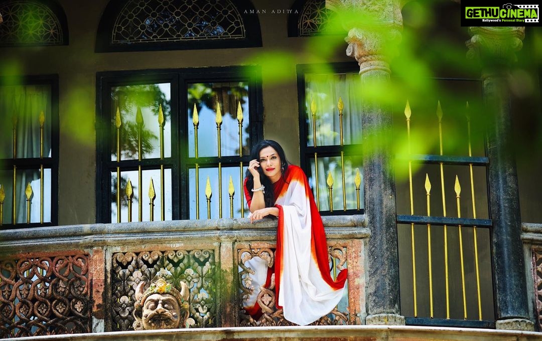 Rethika Srinivas Instagram - Blessed are those who see beautiful things at humble places. #recentphotoshoot Photo by @iamanaditya Make up and Hair @saishine_beautybeats #thoughts #newphotoshoot #trending #mueseum #messyhair #rethikasrinivas #rethikasjustmyway #instafamily #expression #positivevibes #chennai #moodygrams #justanotherdayinwa #skincare #vintage #attitude #positivity #rethikasjustmywayfam #exclusive #timeless #instagood #instafamous #actress #classic #greenery