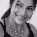 Rethika Srinivas Instagram - Ha! This mix of clips reminding me of the fun we had while shooting these.. 😍✨ ——— #collage #newphotoshoot #trending #memories #viral #rethikasrinivas #serene #reels #expression #instareels #chennai #moodygrams #justanotherdayinwa #reelitfeelit #waves #attitude #positivity #rethikasjustmywayfam #exclusive #timeless #instagood #instafamous #dance #actress #fun #staypositive #black #fun #bright #inthemiddle