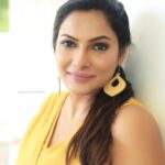 Rethika Srinivas Instagram - Yellow is like sunshine - Radiates happiness 🌻 #recentphotoshoot Photo @varuun.jpg Makeup @makeupbysaineethz Hair @makeupwithlekha ——— #rethika #newphotoshoot #trending #smile #nofilter #rethikasrinivas #rethikasjustmyway #instafamily #expression #positivevibes #chennai #moodygrams #justanotherdayinwa #skincare #messyhair #attitude #positivity #skin #exclusive #timeless #instagood #instafamous #smokeyeyes #actress #staysafe #staypositive #selflove #closeup #yellow