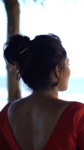 Rethika Srinivas Instagram - Thooriga ✨ #messybun #newphotoshoot #trending #closeup #viral #rethikasrinivas #serene #reels #expression #instareels #chennai #moodygrams #justanotherdayinwa #reelitfeelit #waves #attitude #positivity #rethikasjustmywayfam #exclusive #timeless #instagood #instafamous #dance #actress #fun #staypositive #black #team #bright #inthemiddle