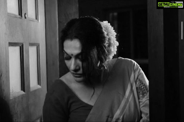 Rethika Srinivas Instagram - Happy krishna jayanthi ✨ #rethikasrinivas #rethika #ocassion #goodvibes #spreadpositivity #staystrong #reflection #brightside #everyday #inspire #candid #goodday #rethika #dressup #peekaboo #smile #tamilmovie #shine #positivity #spreadhappiness #mirror