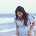 Rethika Srinivas Instagram - By the beach is my favourite place to be 🤍✨ Photography @nvn_photography446 Video @videosiva Styled by @styleupramyasekar Blouse @ramya_sekar_design_studio YT channel @velvetstories_ Hair and Make up @nirmala.jansi Location @casuarina_bay ——— #beachlife #newphotoshoot #trending #closeup #viral #rethikasrinivas #serene #reels #expression #instareels #chennai #moodygrams #justanotherdayinwa #reelitfeelit #waves #attitude #positivity #rethikasjustmywayfam #exclusive #timeless #instagood #instafamous #blues #actress #sand #staypositive #ocean #beach #bright #srilankansongs