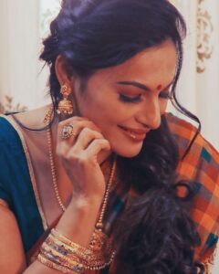 Rethika Srinivas Instagram - Reigning my love for this timeless classic #chinnalampattu saree ✨

#recentphotoshoot 

Photo @sheimour69 @sheimourcapture @sheimour 
Edit @rasvik_m 
Hair and Make up @makemeupbyjanani 
Jewellery @ti_ara3887 

———
#eyes #newphotoshoot #trending #closeup #brown #rethikasrinivas #rethikasjustmyway #instafamily #expression #positivevibes #chennai #moodygrams #festivevibes #skincare #red #attitude #positivity #rethikasjustmywayfam #exclusive #timeless #instagood #instafamous #festivewear #actress #indiansaree #chinnalapattu #saree