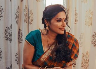 Rethika Srinivas Instagram - Traditional saree is undoubtedly a go to attire and especially a checked cotton saree is always my favourite! #recentphotoshoot Photo @sheimour69 @sheimourcapture @sheimour Edit @rasvik_m Hair and Make up @makemeupbyjanani Jewellery @ti_ara3887 ——— #eyes #newphotoshoot #trending #closeup #brown #rethikasrinivas #rethikasjustmyway #instafamily #expression #positivevibes #chennai #moodygrams #justanotherdayinwa #skincare #red #attitude #positivity #rethikasjustmywayfam #exclusive #timeless #instagood #instafamous #lockdown #actress #staysafe #staypositive