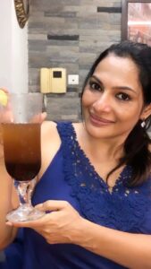 Rethika Srinivas Instagram - I happened to discover this simple yet miraculous drink for weight loss. To know how I used this drink to lose up to 10kgs, visit the link in bio✨

#rethikasjustmyway #weightloss #transformationtuesday #beautysecret #fattofit #challenge #healthylifestyle #magicaldrink #reels #rethikasrinivas