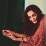 Rethika Srinivas Instagram - Think of all the beauty still left around you and be happy. So much to be grateful for. #recentphotoshoot Photo @sheimour69 @sheimourcapture @sheimour Edit @rasvik_m Hair and Make up @makemeupbyjanani ________________________________ #eyes #newphotoshoot #trending #closeup #brown #rethikasrinivas #rethikasjustmyway #instafamily #expression #positivevibes #chennai #moodygrams #justanotherdayinwa #skincare #red #attitude #positivity #rethikasjustmywayfam #exclusive #timeless #instagood #instafamous #lockdown #actress #staysafe #staypositive