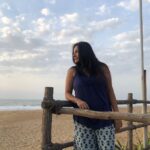 Rethika Srinivas Instagram – Enjoying this beautiful sunrise ✨

#sunrise #sea #mud #rethikasrinivas #randomclick #nofilter