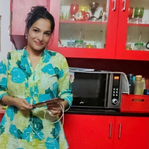 Rethika Srinivas Instagram - A casual look while shooting for my Rethikas just my way !!